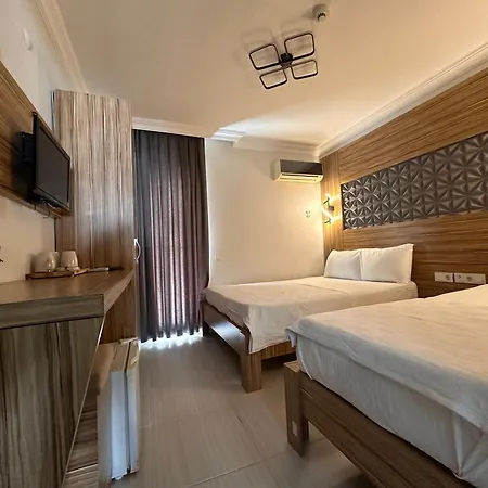 Royal Ezel Hotel